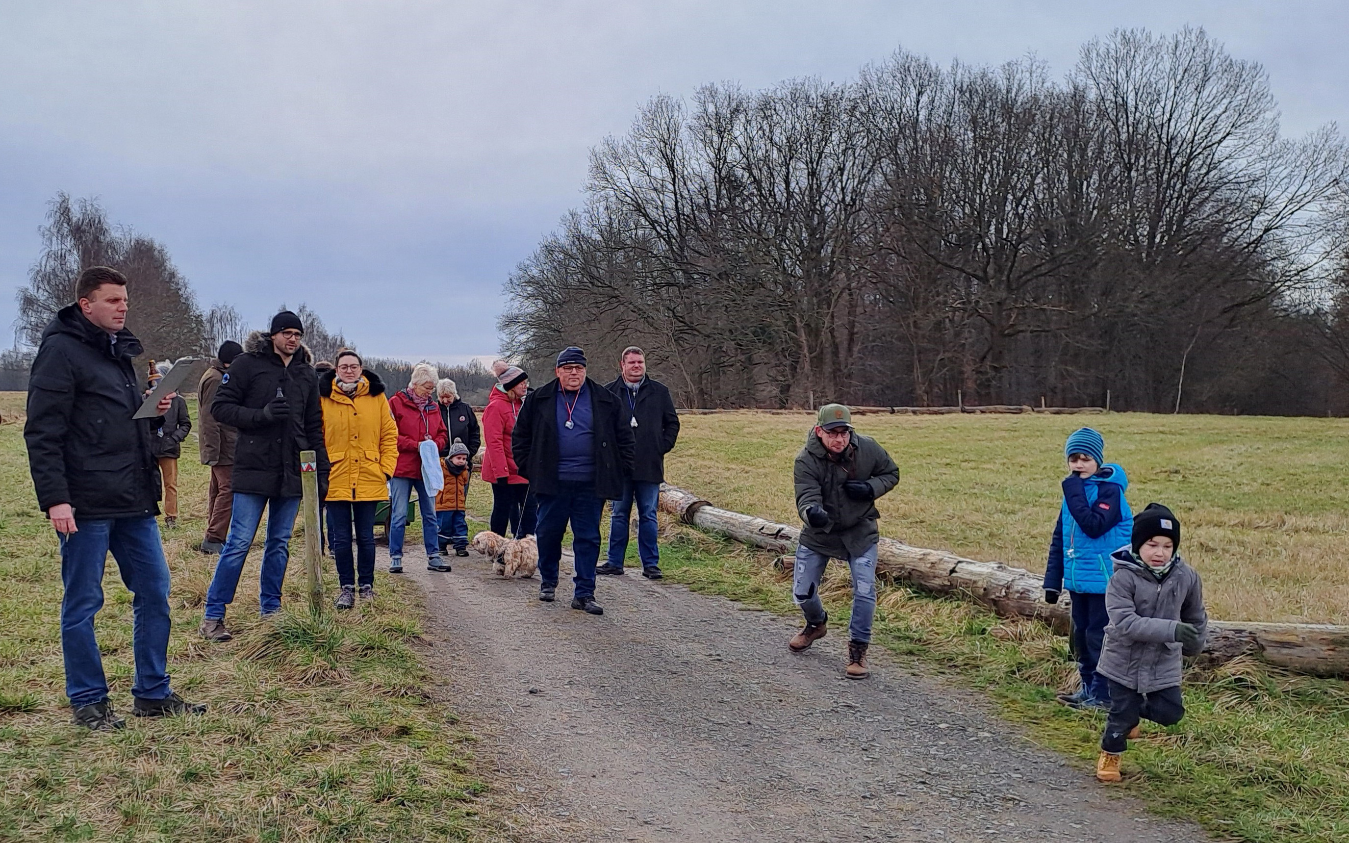 Die Boel-Freundinnen und -Freunde in den Herzogsbergen
Foto: Volker Brandt