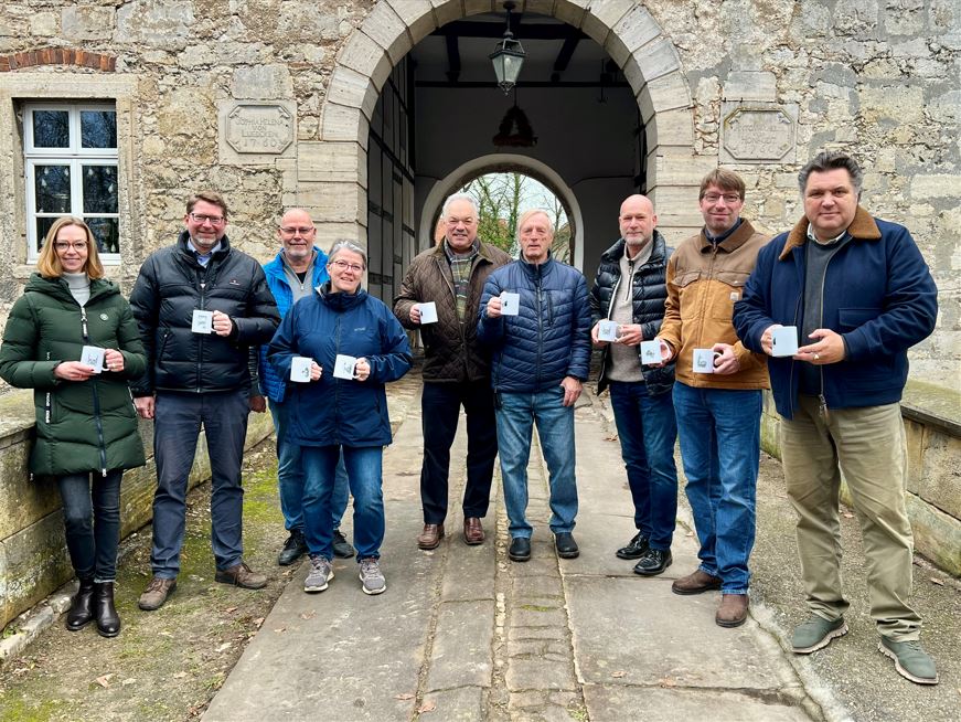 CDU-Vertreter aus der Samtgemeinde Sickte und ihren Mitgliedsgemeinden freuten sich bei einem Ortstermin in Veltheim �ber die Vorstellung der 