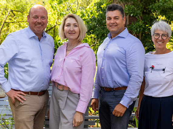 Von links: CDU-Kreisvorsitzender Holger Bormann, Gesch�ftsf�hrerin Olga Schell, Landratskandidat Tobias Thurau und B�rgermeisterkandidatin Kerstin Glier.
Fotos:CDU Wolfenb�ttel/Philipp Ziebart 