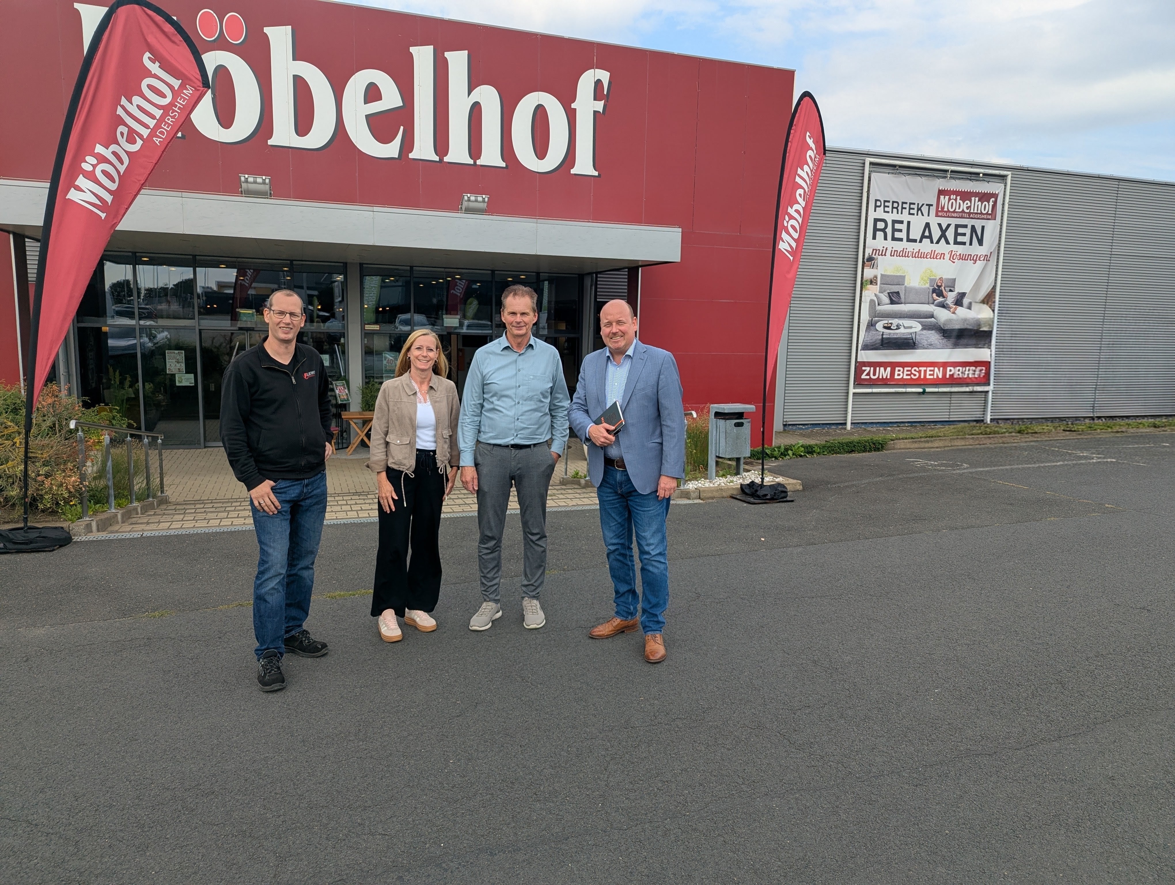 Dirk Flemmig, GF von FleWo, Katja Krella, M�belhof Adersheim, Dirk Tesch, M�belhof Adersheim und Holger Bormann, CDU Wolfenb�ttel.
